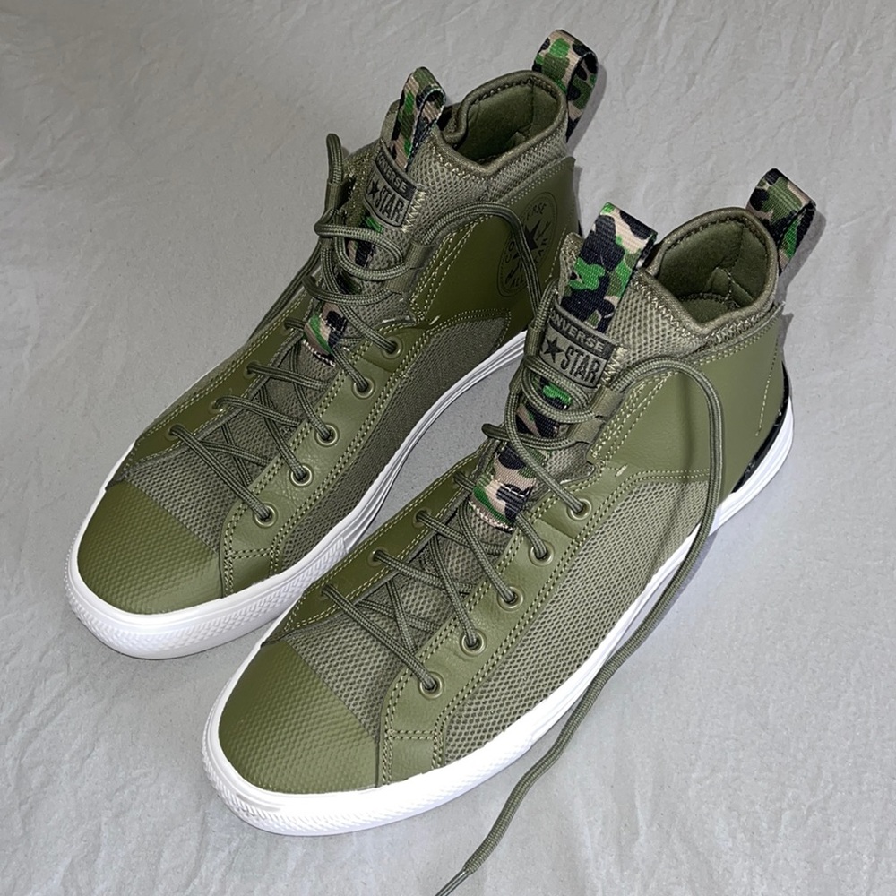 Converse Chuck Taylor Ultra Mid